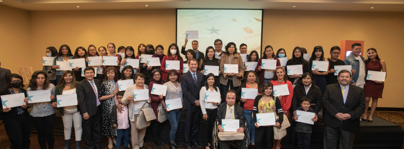 programa-dreambuilder-permitio-a-mas-de-340-mujeres-arequipeÑas-culminar-sus-estudios-de-gestion-empresarial-218